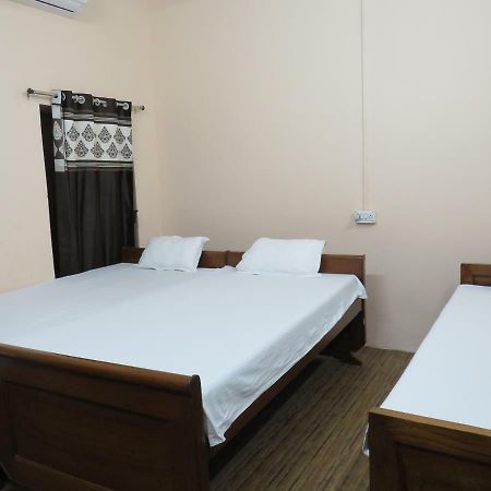 Shaw Guest House Calcutta Extérieur photo