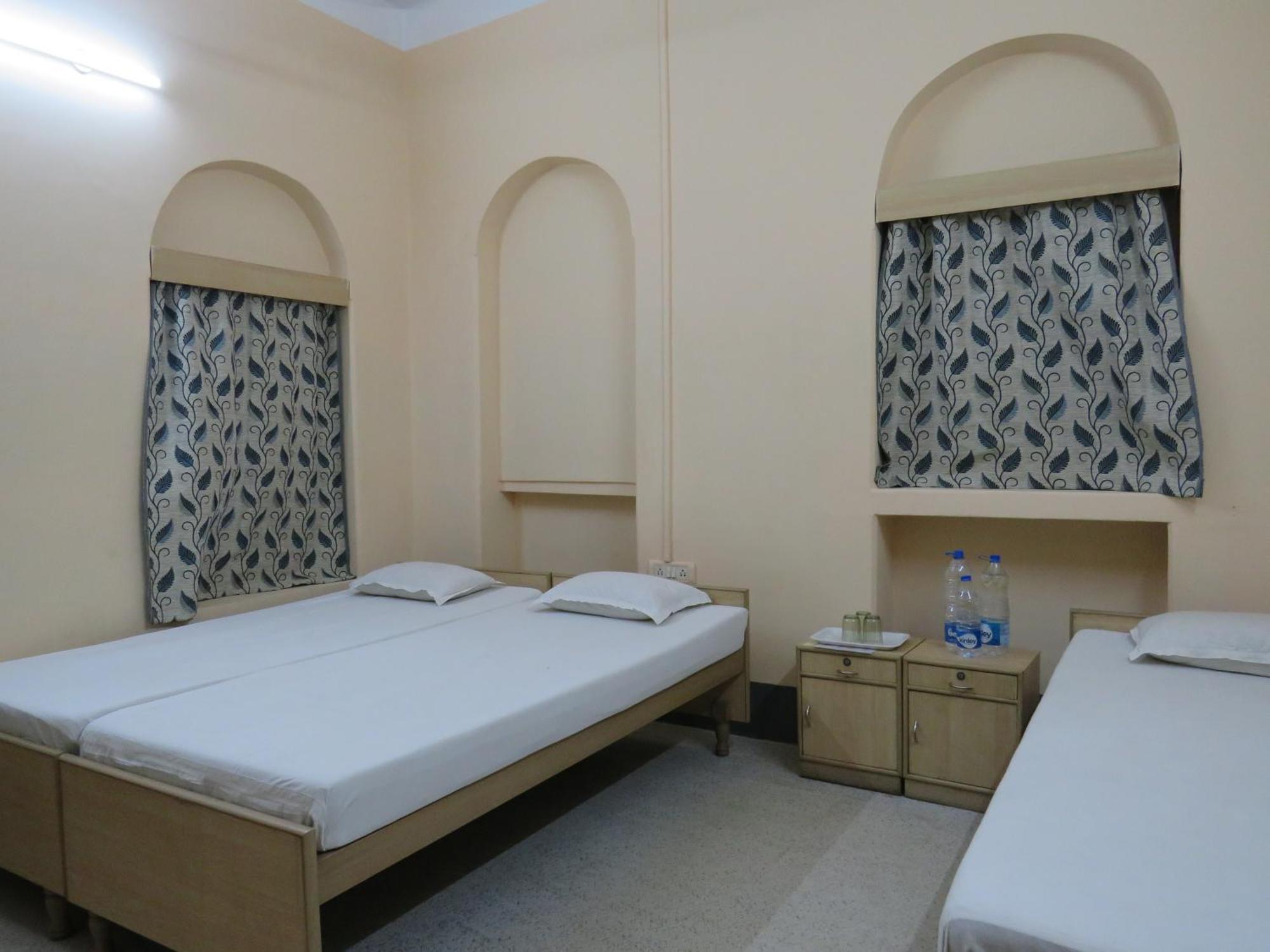 Shaw Guest House Calcutta Extérieur photo