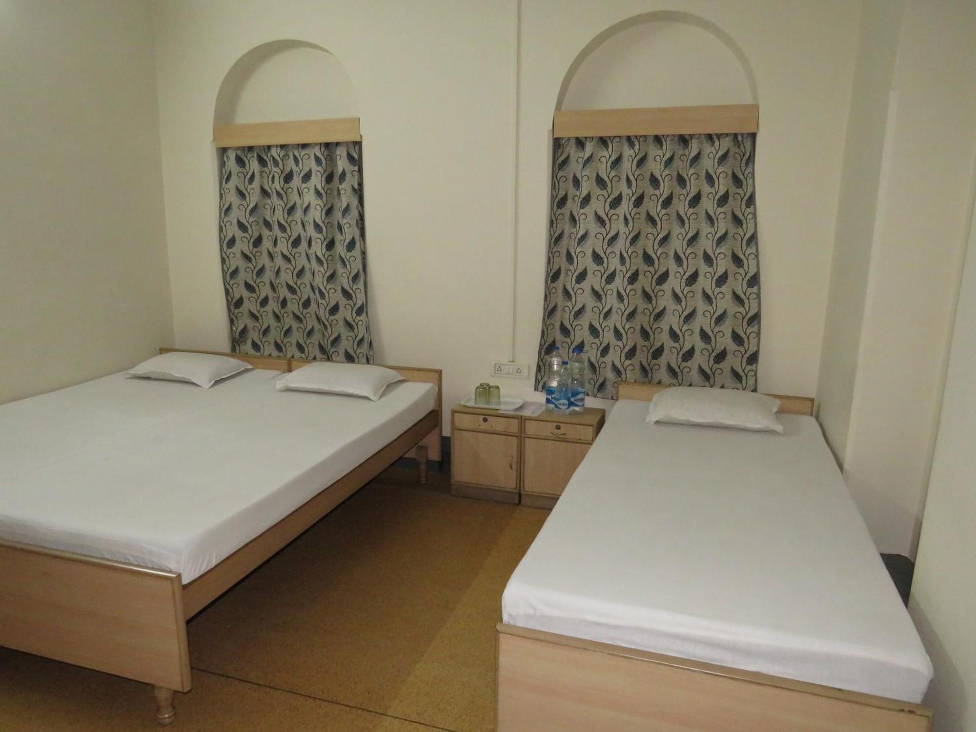 Shaw Guest House Calcutta Extérieur photo