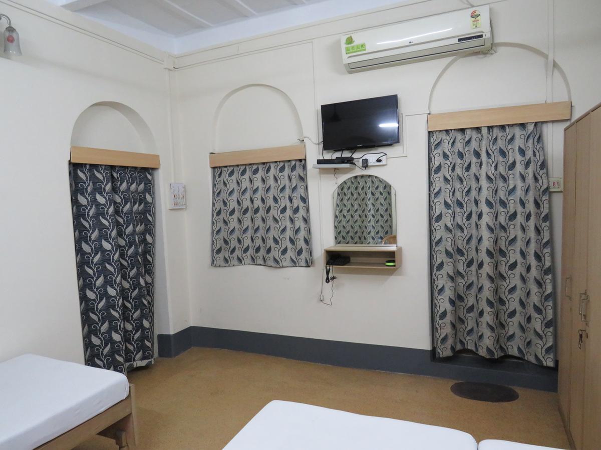 Shaw Guest House Calcutta Extérieur photo