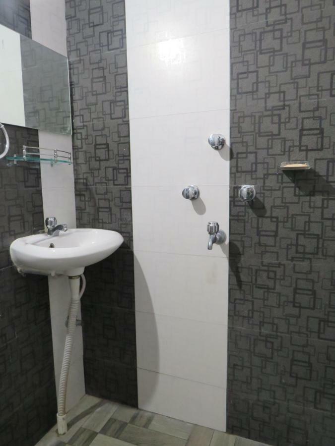 Shaw Guest House Calcutta Extérieur photo