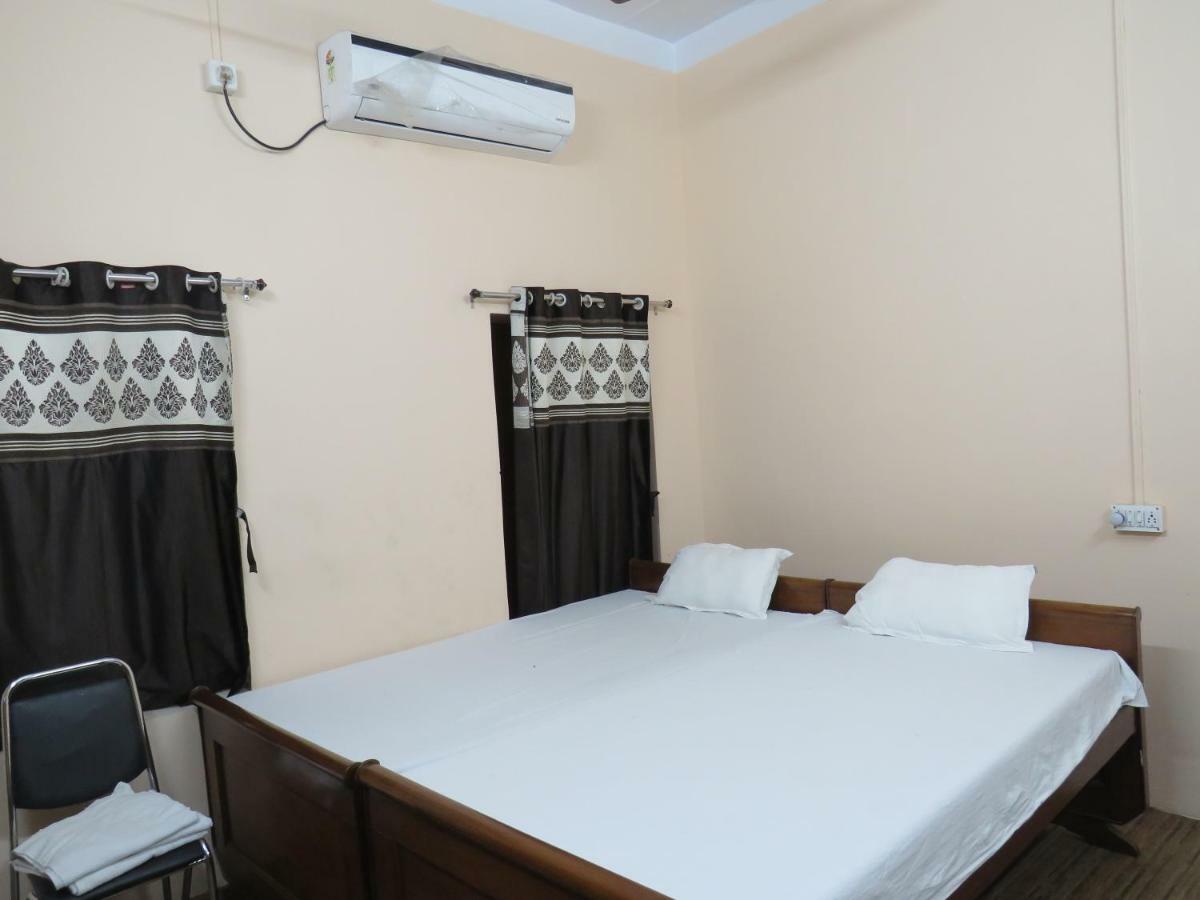 Shaw Guest House Calcutta Extérieur photo
